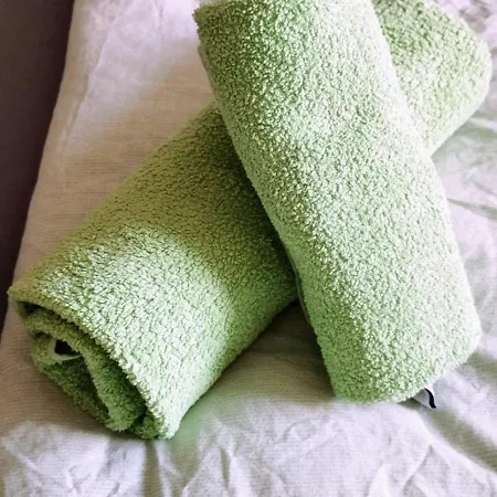 شقة In Magdeburg-salbke Mit Balkon Und Wifi *