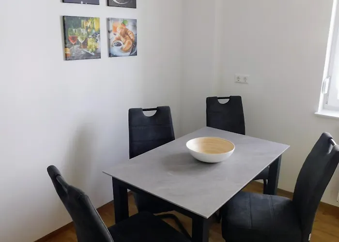 Lägenhet In Magdeburg-salbke Mit Balkon Und Wifi Magdeburg