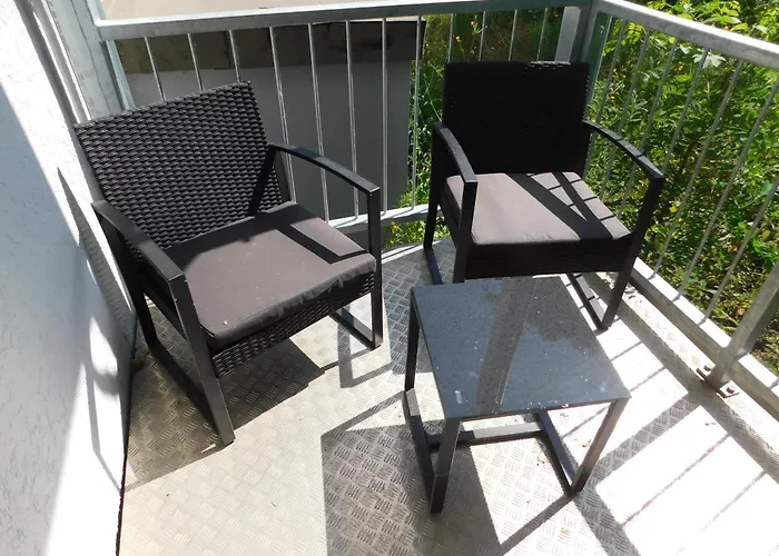 Lägenhet In Magdeburg-salbke Mit Balkon Und Wifi *