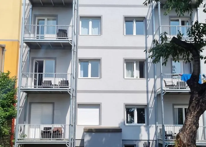 In Magdeburg-salbke Mit Balkon Und Wifi Lägenhet Magdeburg